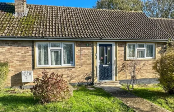 Bungalow for Modernisation in Malmesbury photo